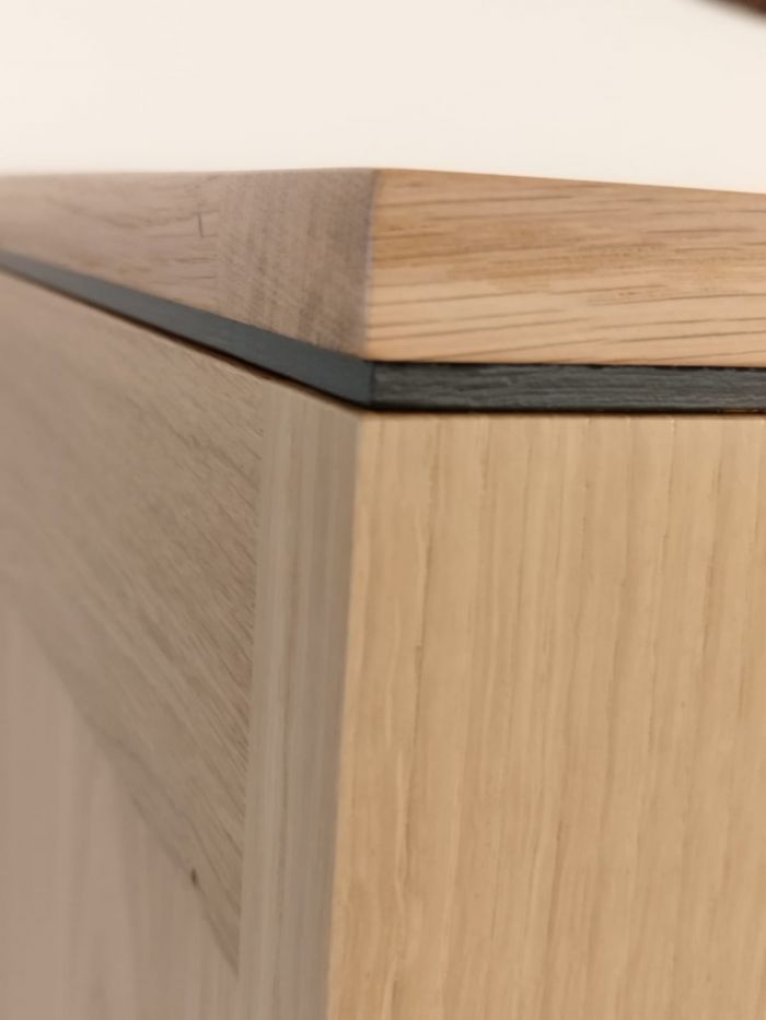 Meuble de rangement en chêne
