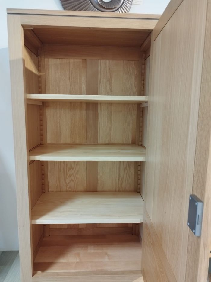 Meuble de rangement en chêne