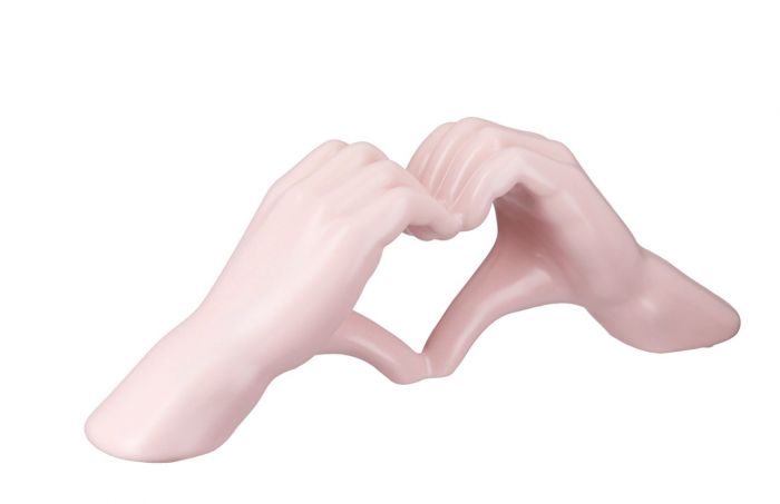 Mains coeur rose